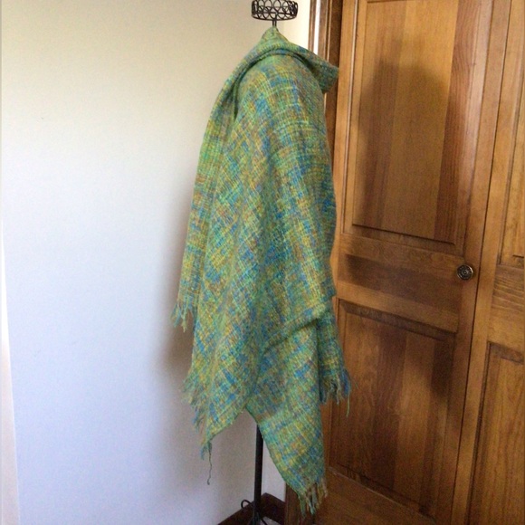 Einiger luxury loomed scarf 84”x 28” - Picture 2 of 4